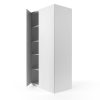 Een hoge, witte opbergkast met vier binnenplanken en een deur die gedeeltelijk openstaat, waardoor de lege planken binnenin zichtbaar worden. De kast staat op een effen, witte achtergrond.